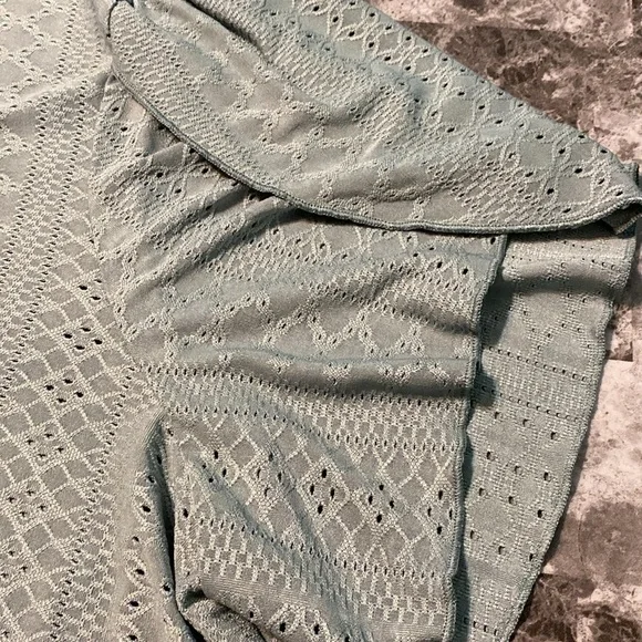 Shein Plus Eyelet Embroidery Petal Sleeve Top - Size 4XL - Picture 9 of 12